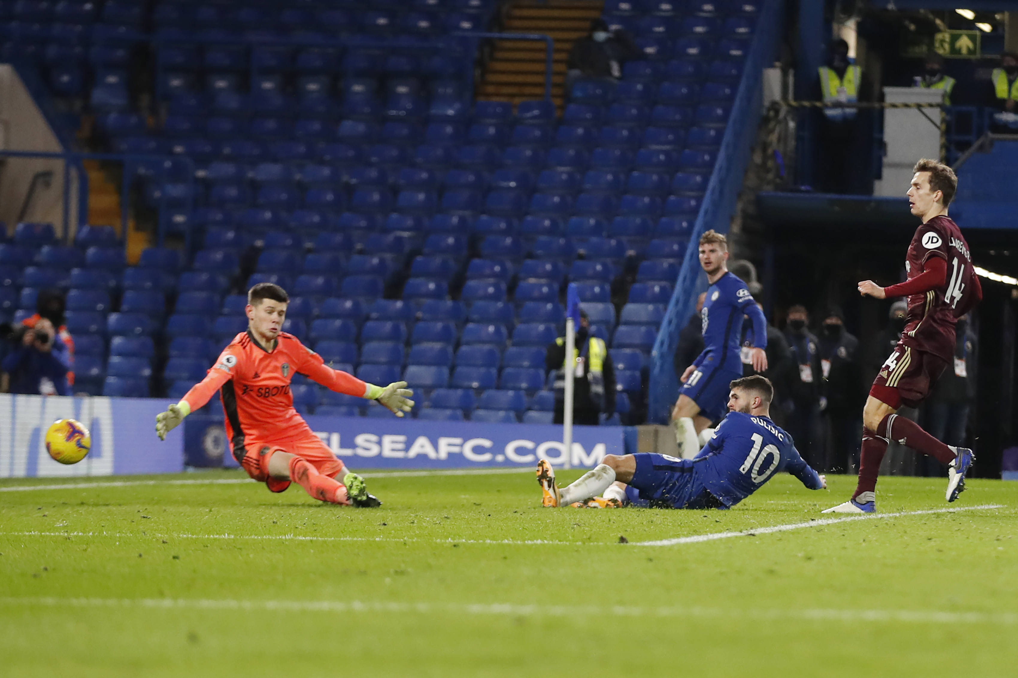 以色列与巴 以色列与巴